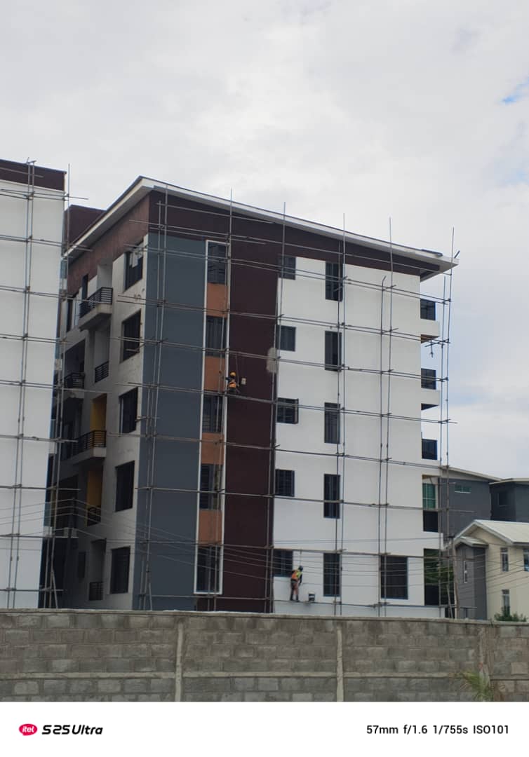 High-rise Plaster Preparation & Wood Scaffolding